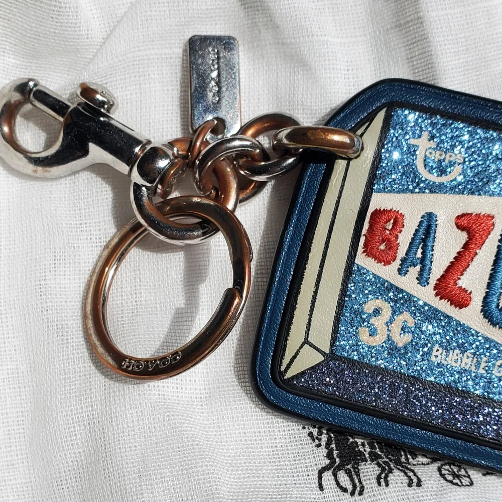Coach BAZOOKA bag charm/keychain - Picture 4 of 8
